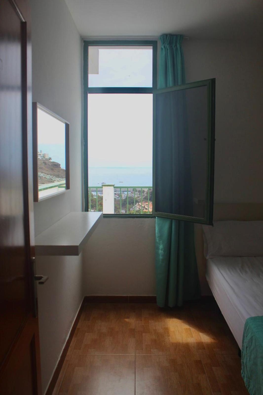 Apartamentos Halley เปอร์โตริโก ภายนอก รูปภาพ
